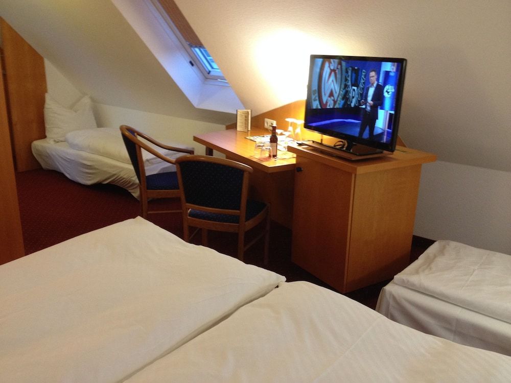 Double Room (with air conditioning)