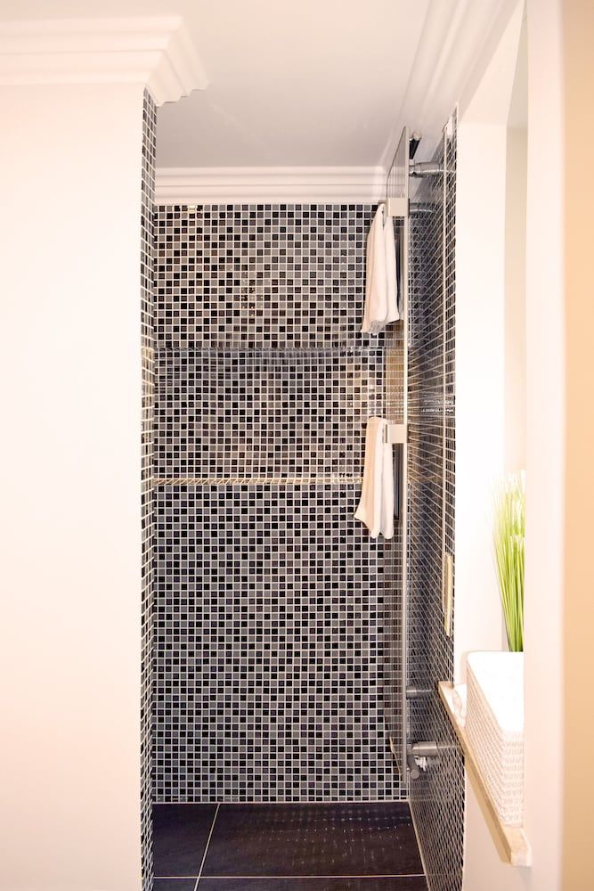 Donau Lodge Boardinghouse Nordlicht Suite with garden view 8