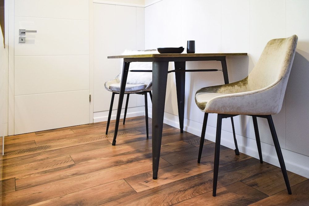 Donau Lodge Boardinghouse Chalet Suite, Balcony with garden view 10