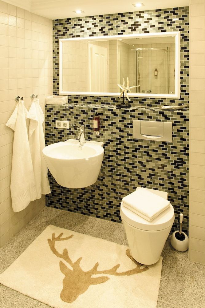 Donau Lodge Boardinghouse Landhaus Suite, Terrace with garden view 6