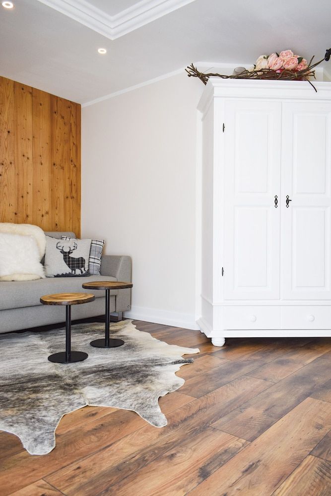 Donau Lodge Boardinghouse Chalet Suite, Balcony with garden view 13