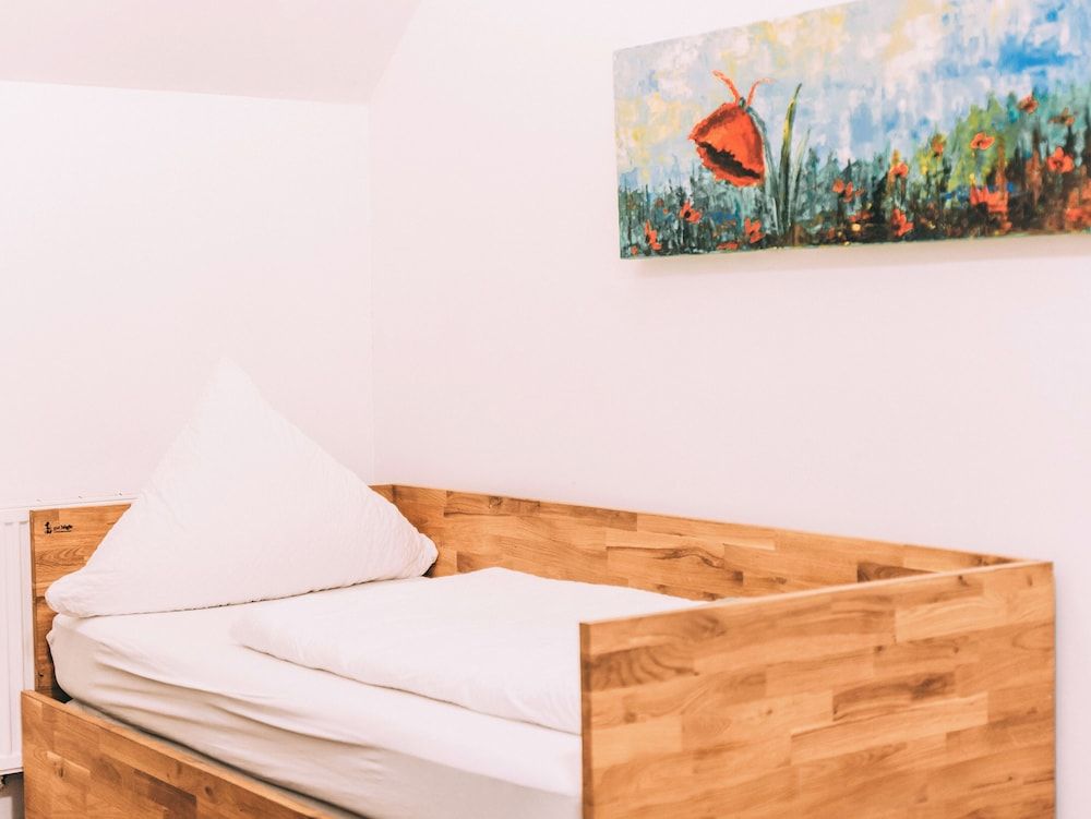 Suite, 2 Bedrooms, Kitchenette, Mountain View