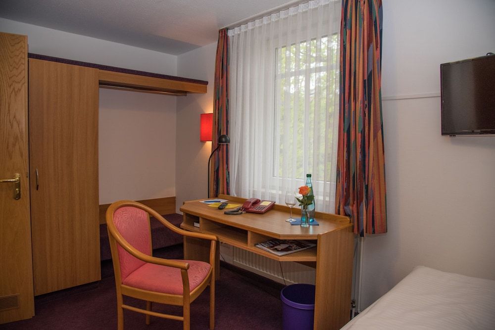 Hotel Park Eckersbach Economy Single Room 4