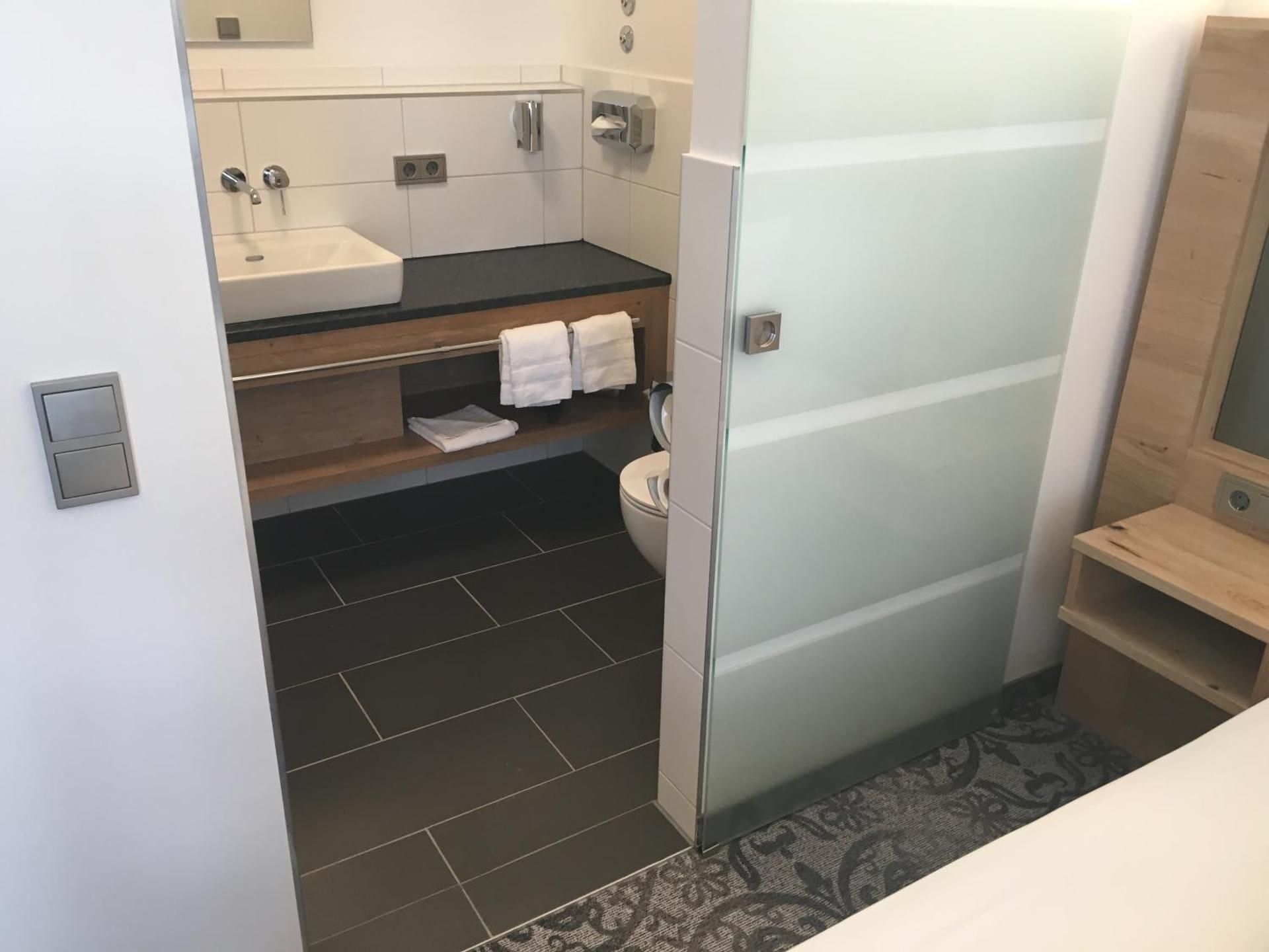 Superior Double Room wheelchair accessible (with Air Conditioning)