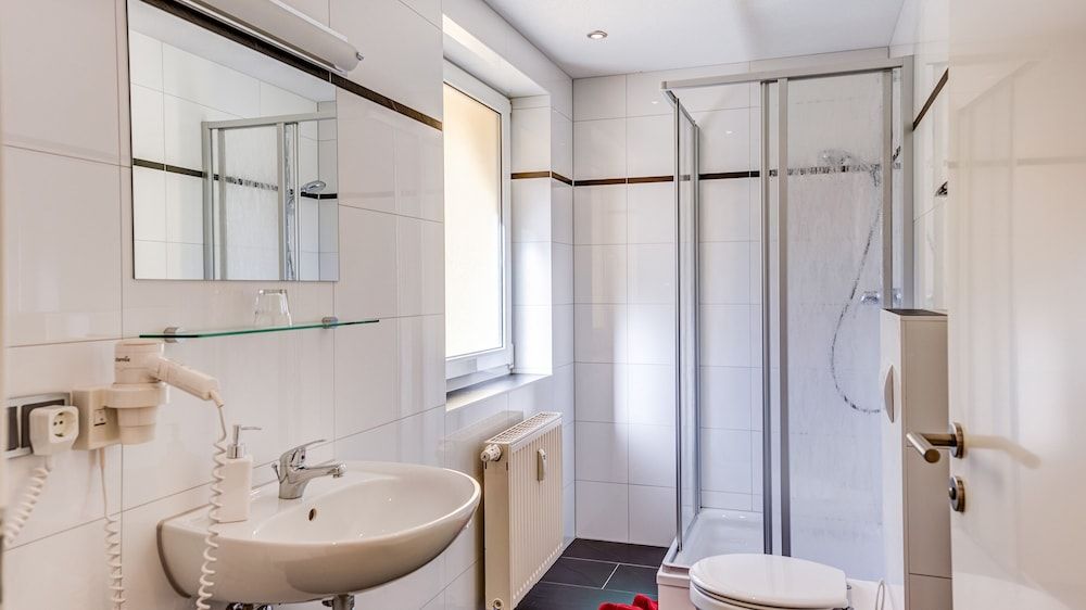 Hotel Traumblick Basic Single Room, 1 Twin Bed, Garden View 2