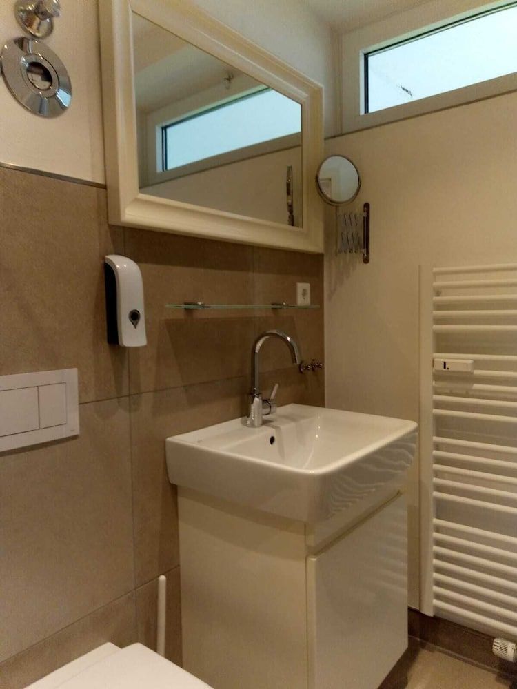 Apartment Regina am schönen Möhnesee Design Studio, Balcony 7