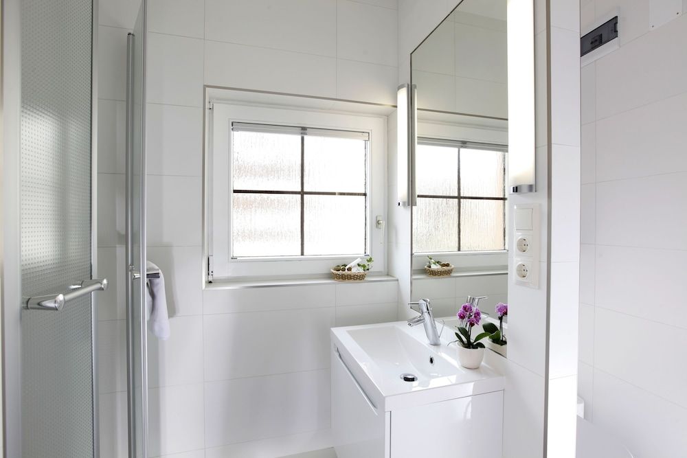 Hotel Warteck Comfort Double Room, Private Bathroom 13