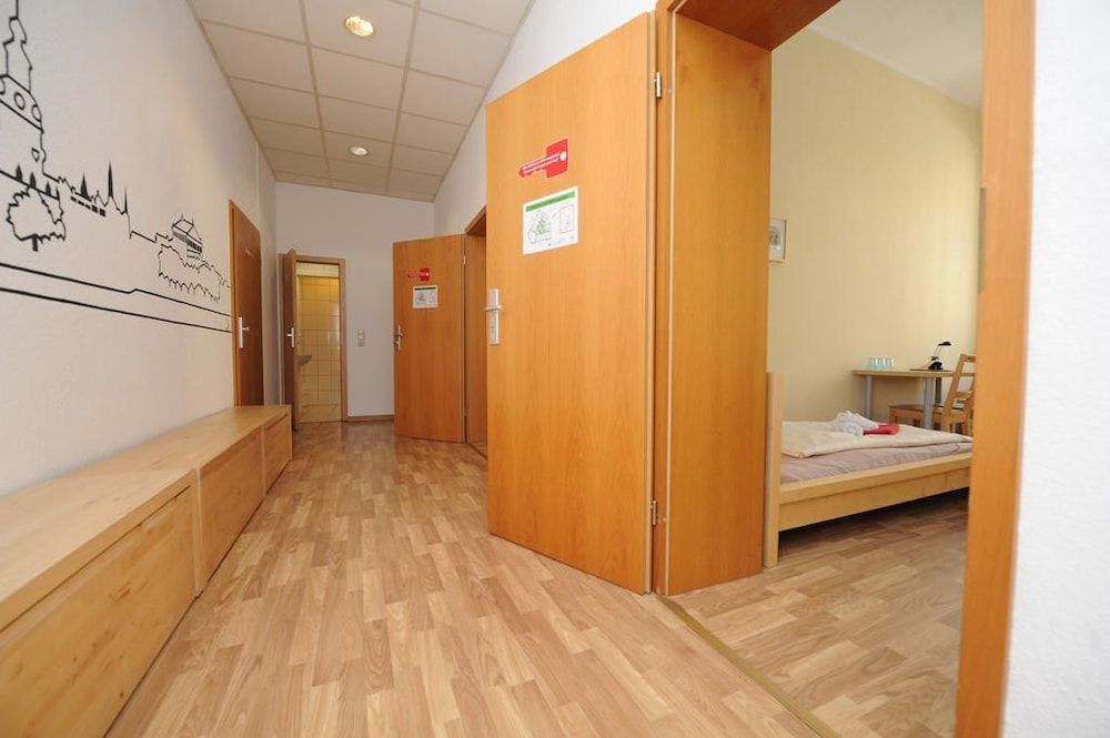 My Bed Dresden Single Room, Shared Bathroom 4