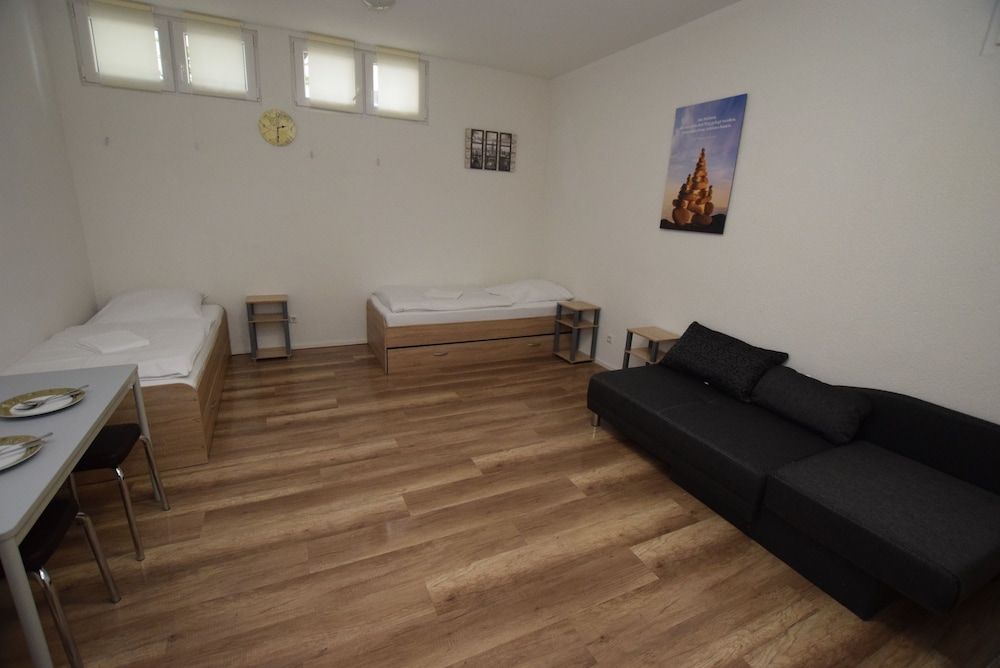 AB Apartment 20