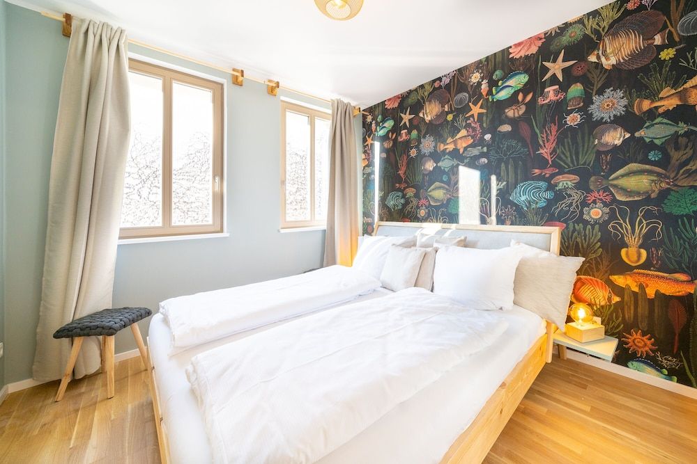 Apartments am Weinberg Design Apartment, 1 King Bed, Patio, Courtyard View 3