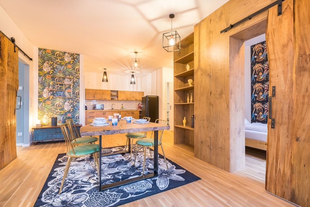 Apartments am Weinberg Deluxe Apartment, 1 King Bed, Bathtub, Courtyard View 9