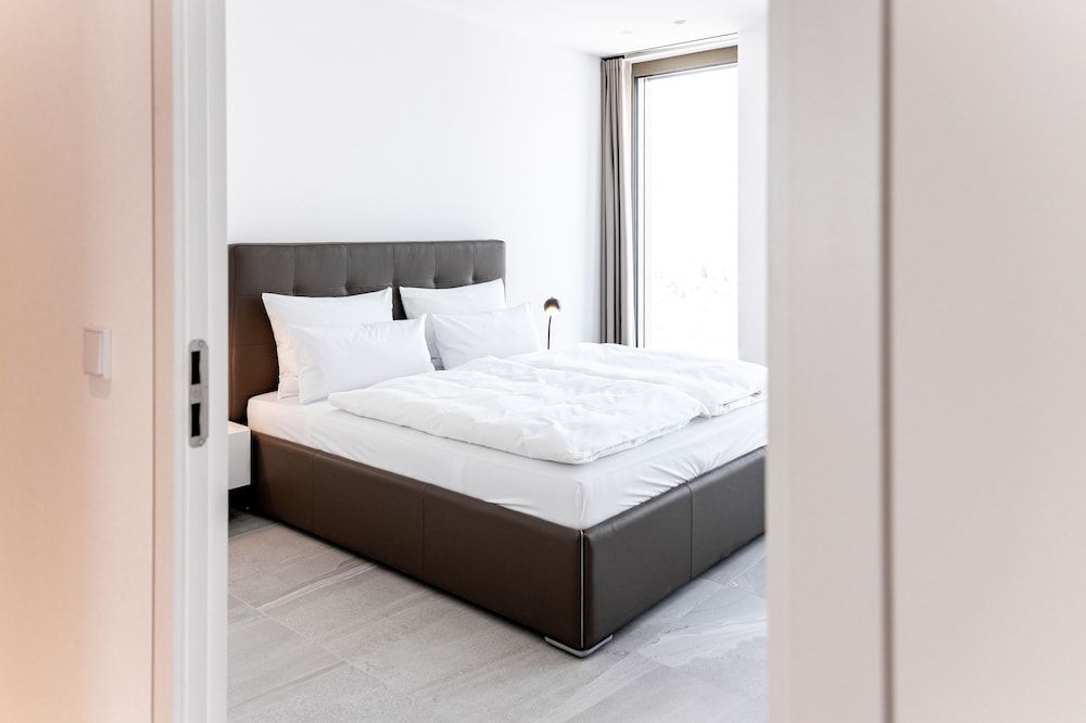 Business Apartment 10.2