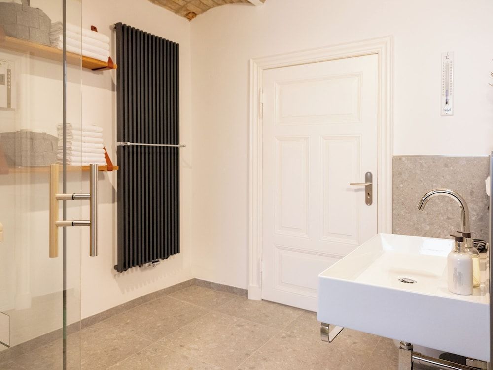 ​​​​​​​OSTKÜSTE - Villa Groth Design Apartments Deluxe 2-Bedroom Apartment - No. 8 8