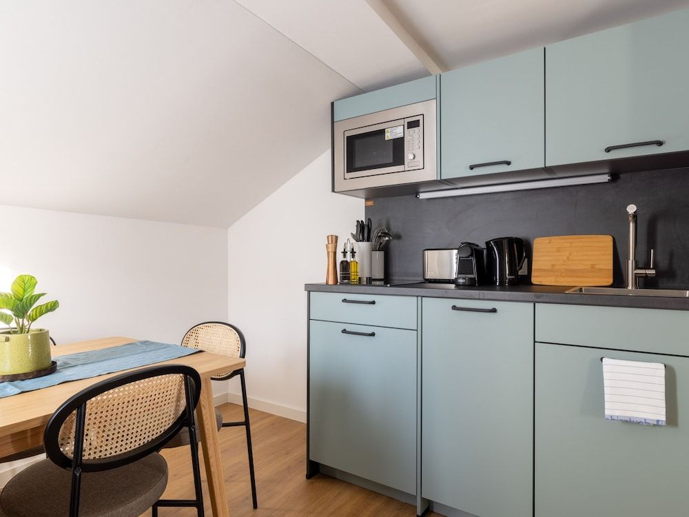 Limehome Bayreuth Spitalgasse Two-Bedroom Duplex Suite with Balcony 11