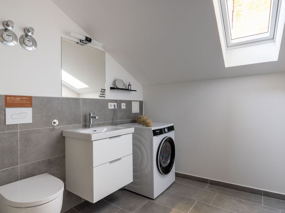 Limehome Bayreuth Spitalgasse Two-Bedroom Duplex Suite with Balcony 10