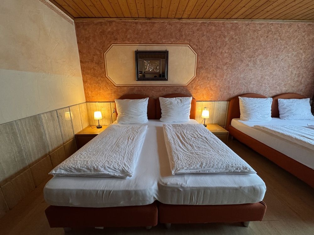 Black Forest Hotel Economy Quadruple Room, Ensuite, City View 6