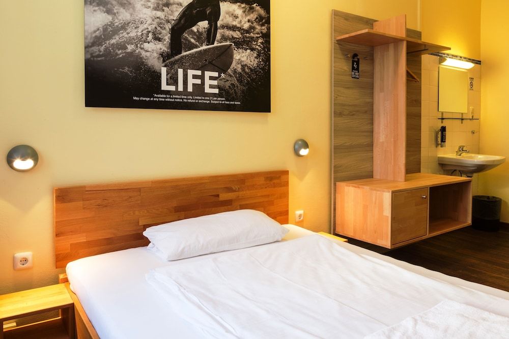 Single Room, Shared Bathroom