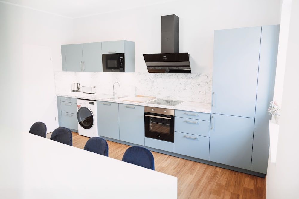 House of Blooms Exclusive Suite 13