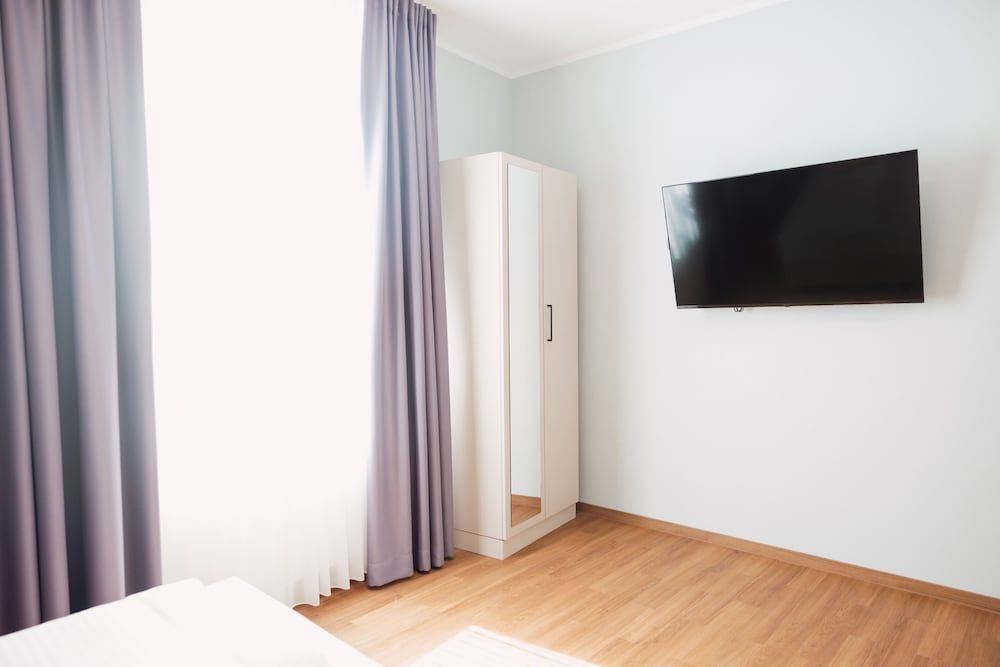 House of Blooms Superior Suite 13