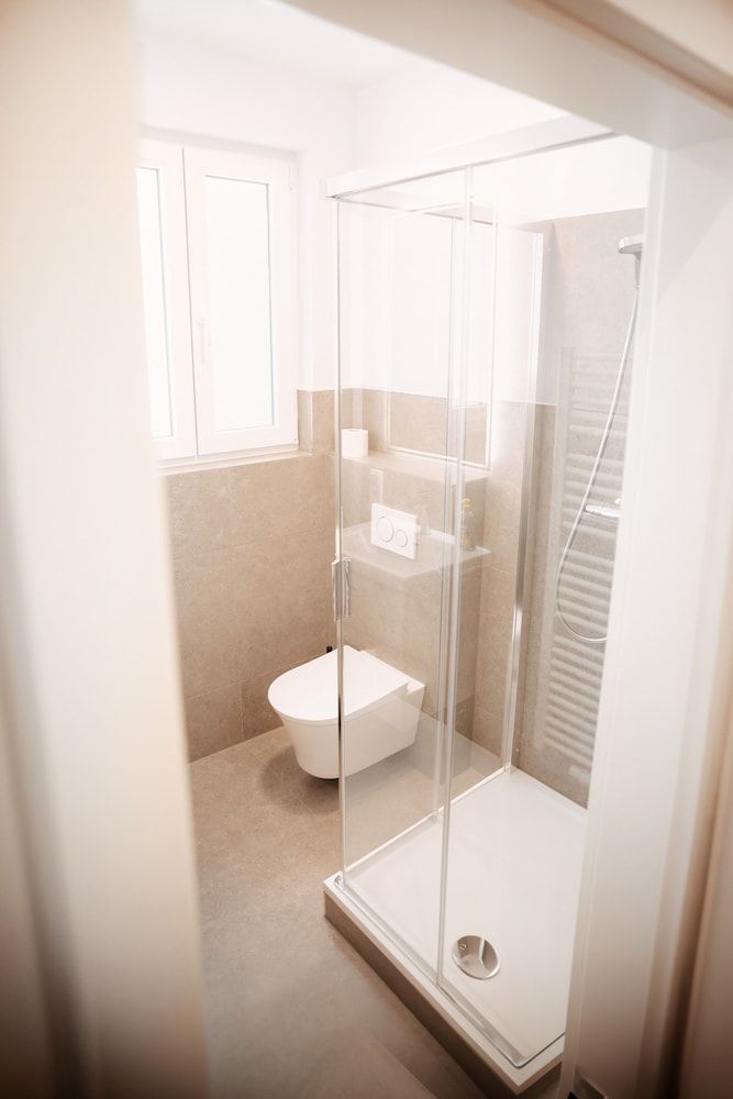 House of Blooms Superior Suite 11