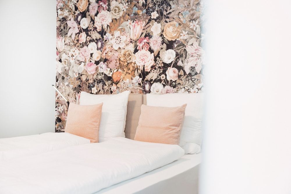 House of Blooms Exclusive Suite 4