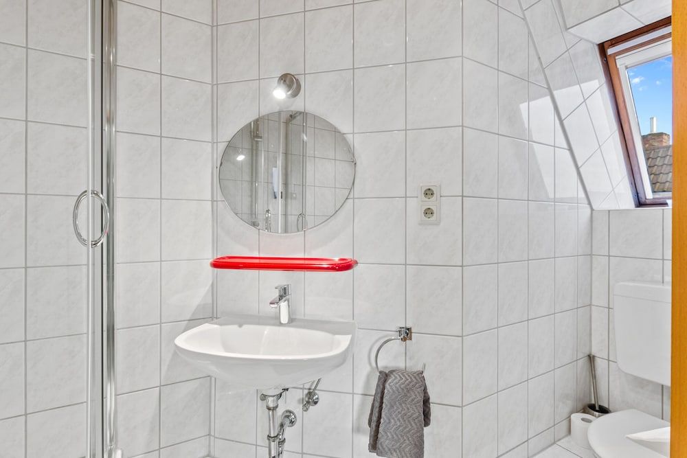 Family and Friends Ludwigshafen Superior Double Room, Private Bathroom 14