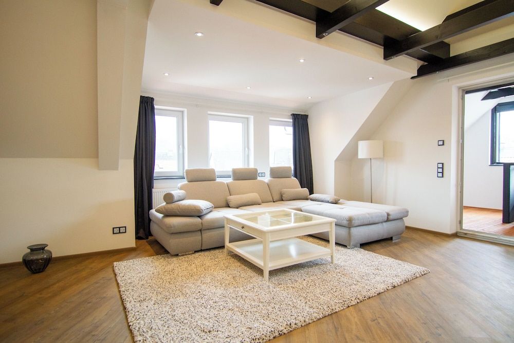 Schiefer Suite Hotel & Apartment Luxury Penthouse, Annex Building 10