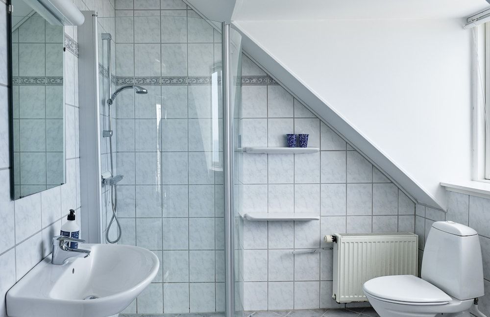 Strandhotellet Sandvig Economy Room 3