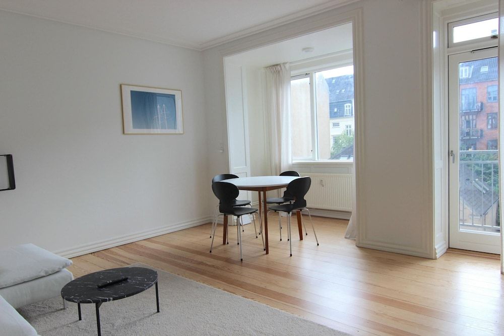 Great and Spacious 1-bed w