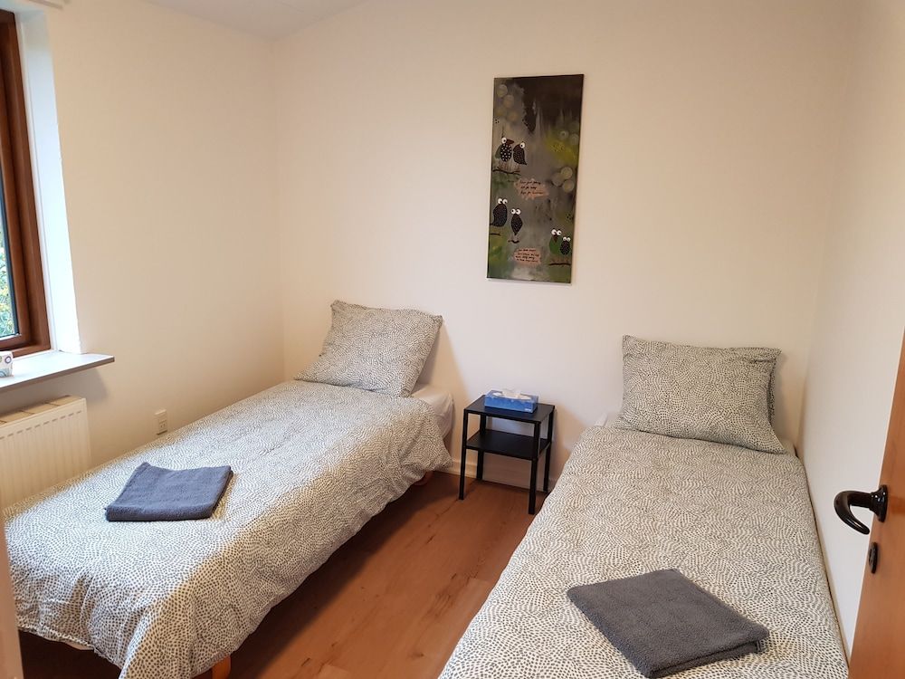 Comfort House, Garden View