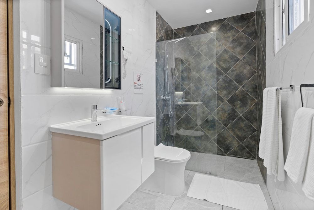 Hotel Vista Caribe Azua Family Room 6