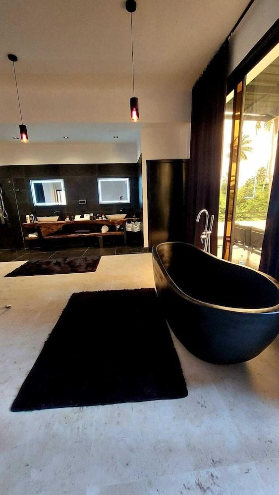 Deluxe Villa, Beach View
