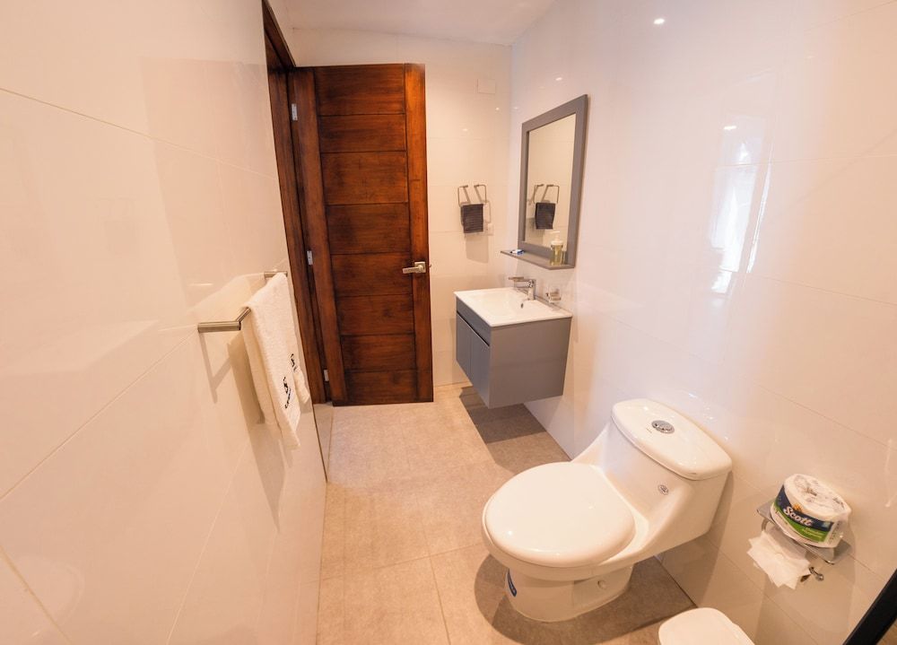 Single Bed, Shared Dormatory