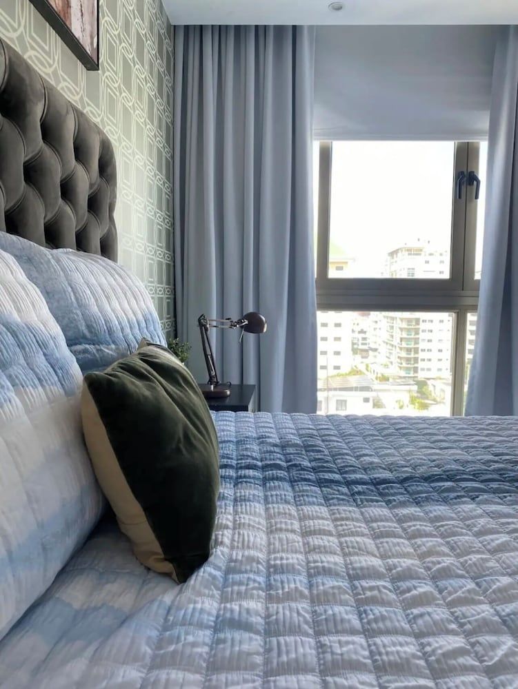 Deluxe Apartment, City View