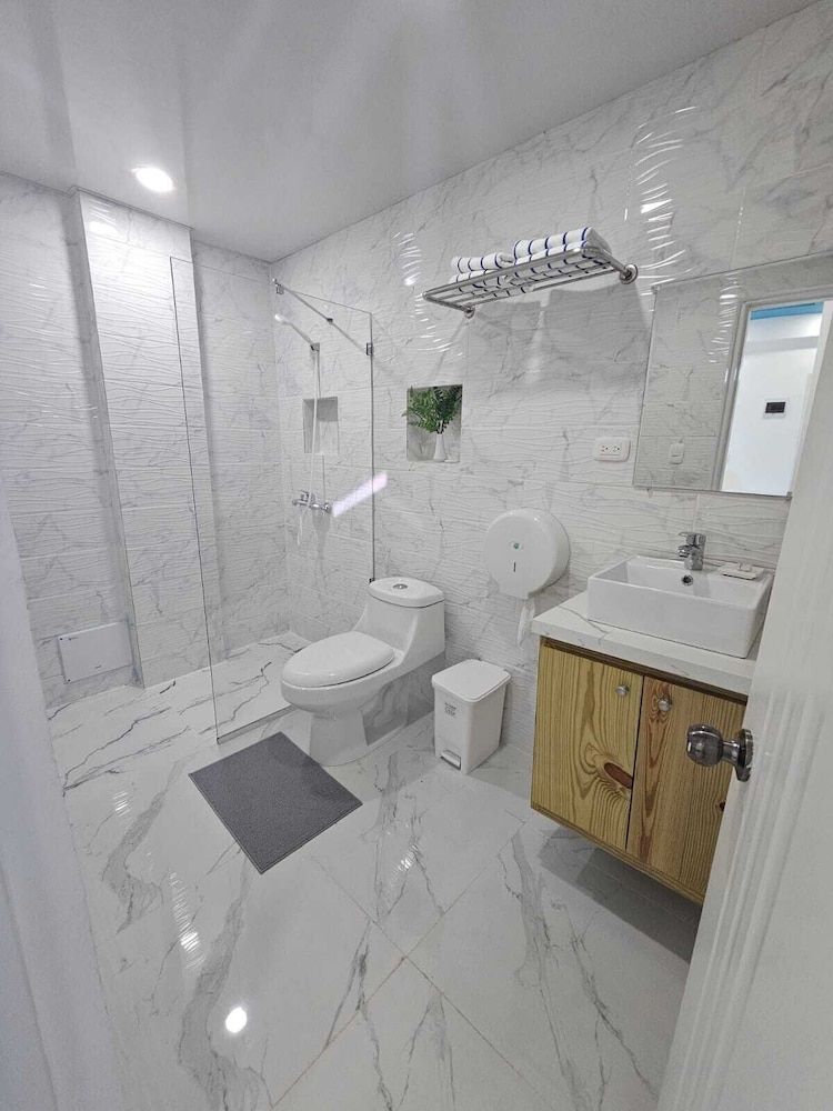 Hotel Gutz Superior Single Room, Balcony, Partial Sea View 5