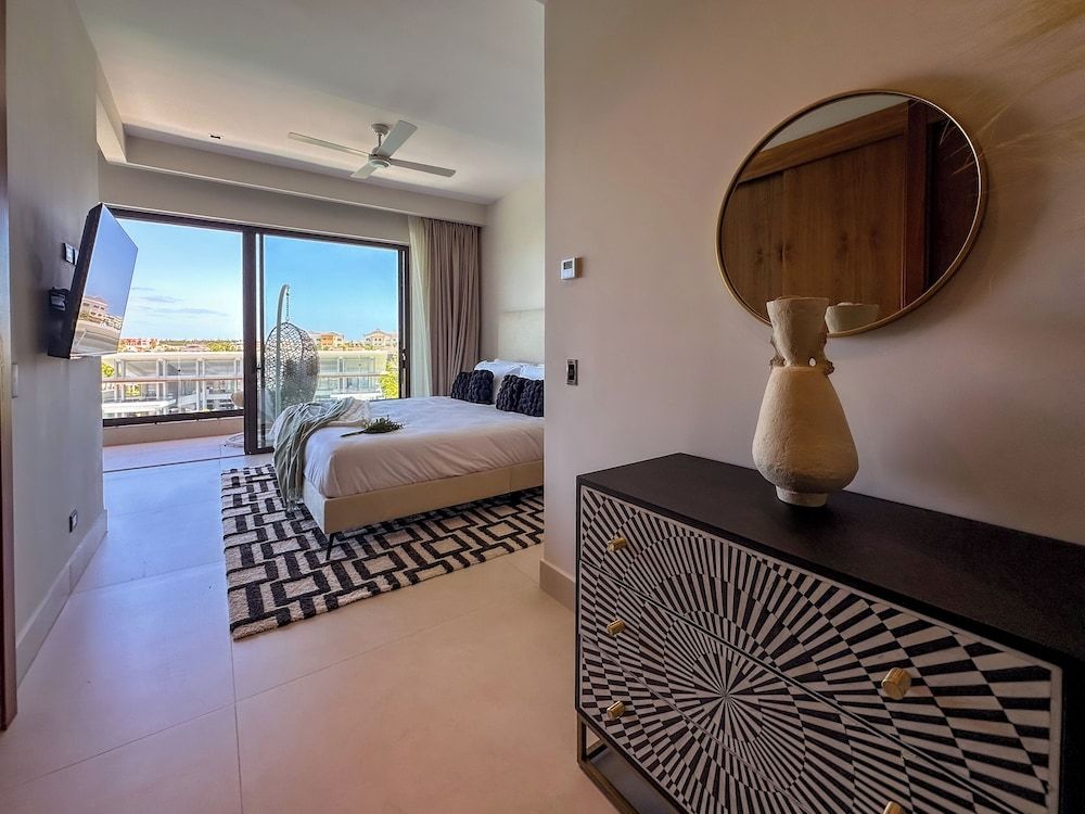 Marina Garden Cap Cana by Beach Homes PC Luxury Penthouse, 3 Bedrooms, Private Pool, Marina View 4