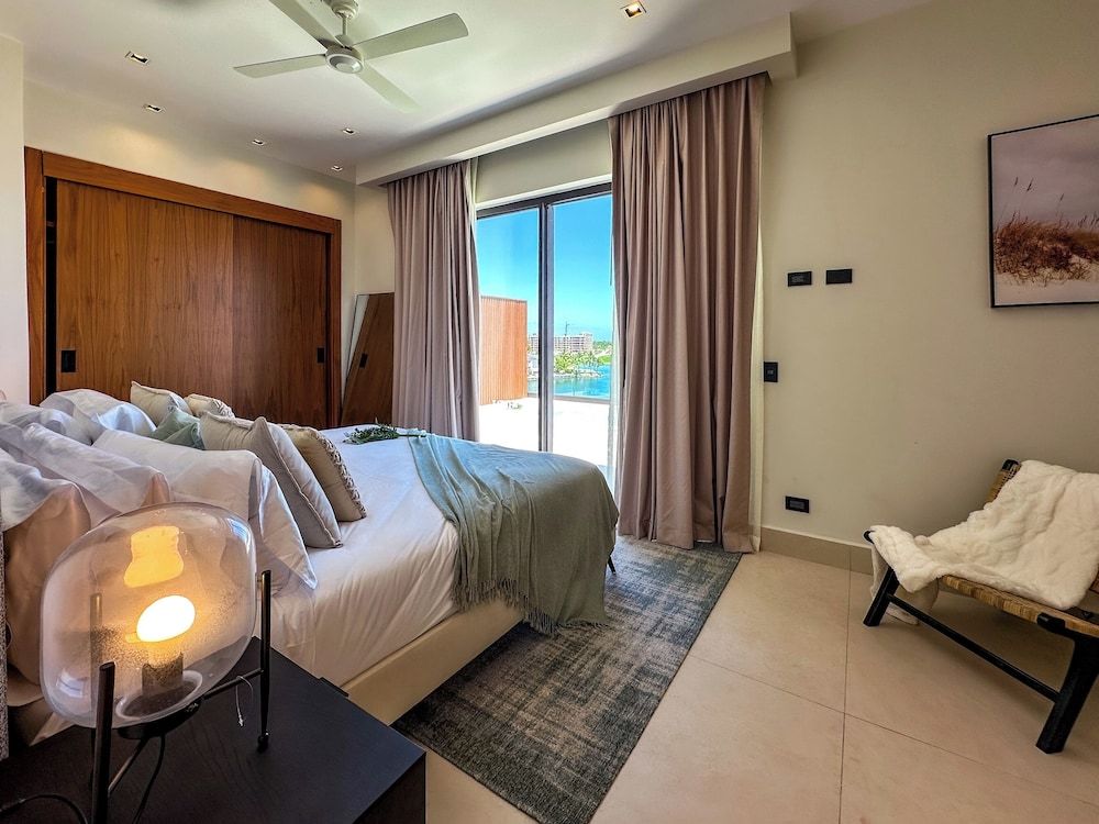 Marina Garden Cap Cana by Beach Homes PC Luxury Penthouse, 3 Bedrooms, Private Pool, Marina View 5