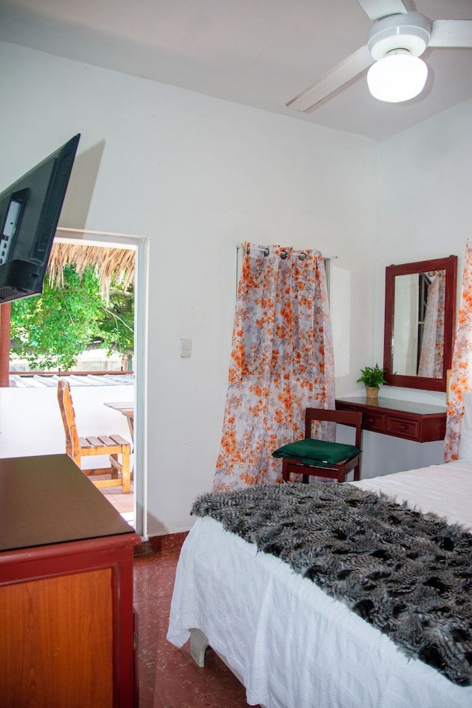 Classic Double Room, Partial Sea View