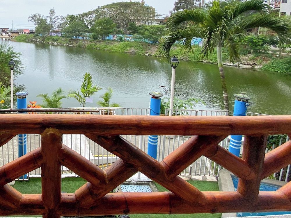 Hotel Sol y Playa Montañita Superior Quadruple Room 11