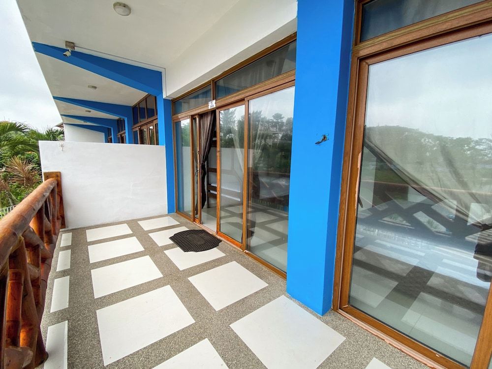 Hotel Sol y Playa Montañita Superior Quadruple Room 10