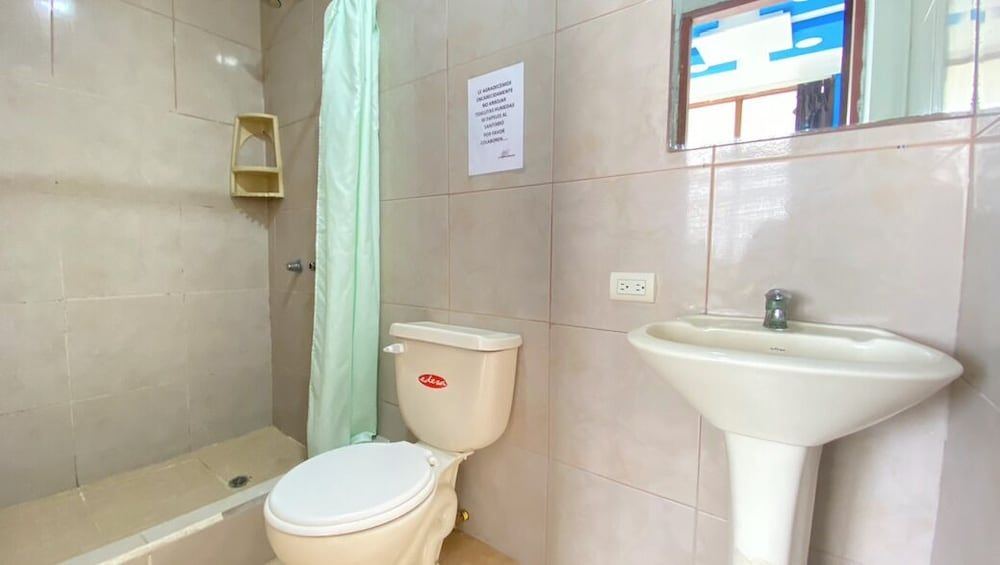 Hotel Sol y Playa Montañita Superior Quadruple Room 12