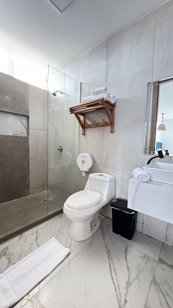 Hotel Presidente Beach Playas Honeymoon Room, 1 King Bed, Bathtub, Garden View 6