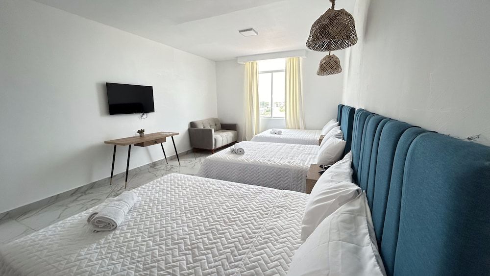 Hotel Presidente Beach Playas Standard Triple Room 2