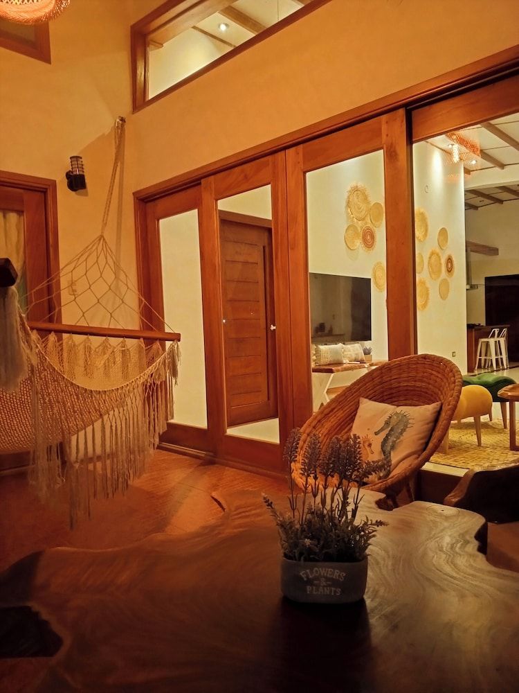 Galapagos Coliving Ecuador Casa Tuna Deluxe Apartment, Balcony, City View 15