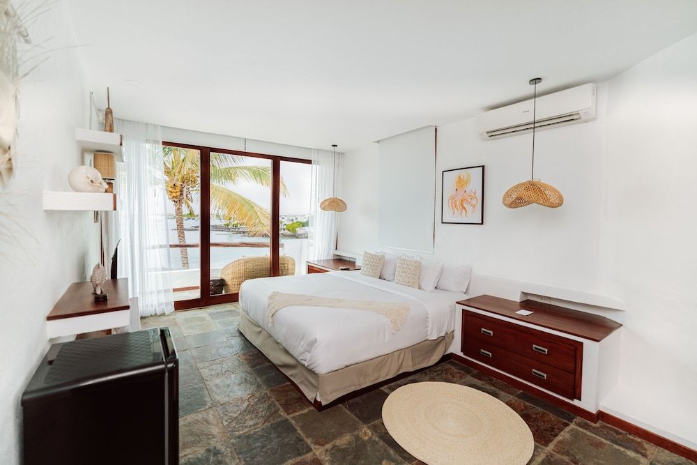 Honeymoon Double Room, 1 King Bed, Ocean View