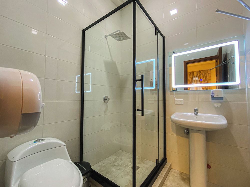 Gran Hotel Rex Family Room, City View 7