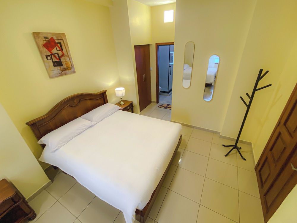 Gran Hotel Rex Deluxe Quadruple Room, Courtyard View 4