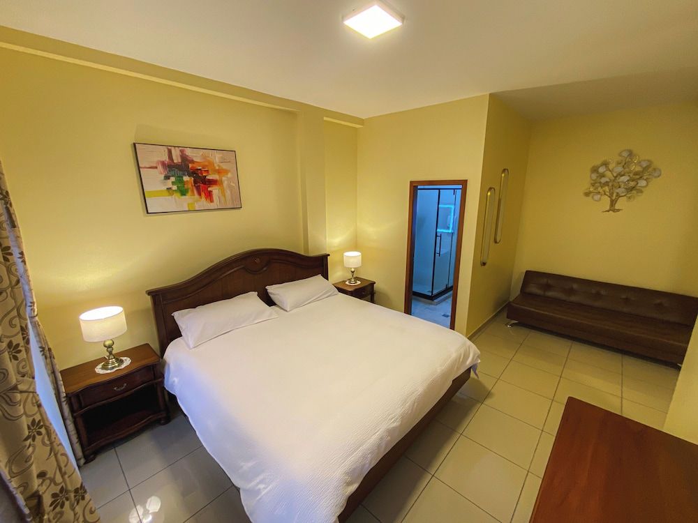 Gran Hotel Rex Family Room, City View 6