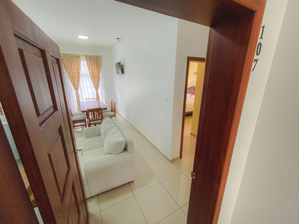 Gran Hotel Rex Deluxe Apartment, City View 16