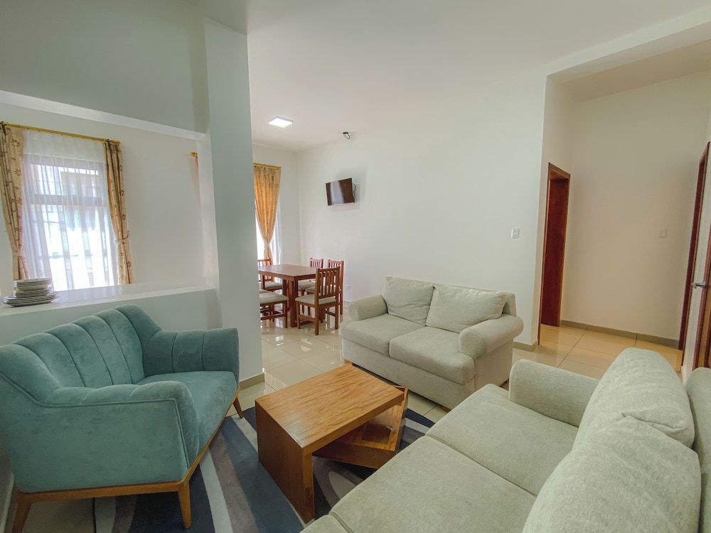 Gran Hotel Rex Deluxe Apartment, City View 17